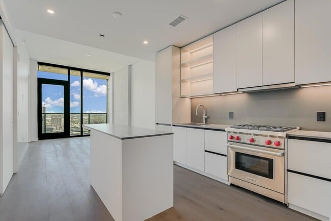 property at 610 Davis St