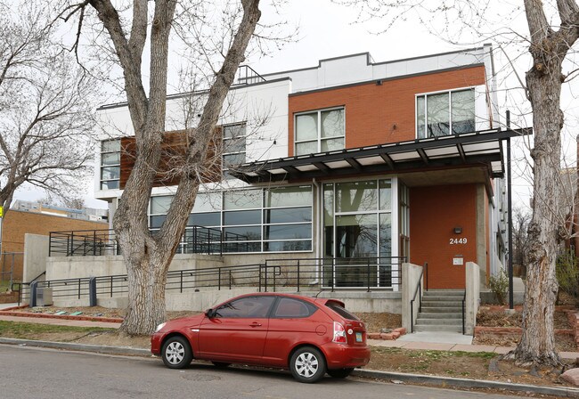 Juan Diego in Denver, CO - Foto de edificio - Building Photo