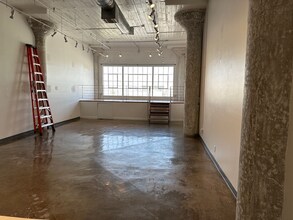 1308 Factory Pl in Los Angeles, CA - Building Photo - Building Photo