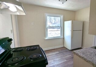 1969 Wood St in Muskegon, MI - Building Photo - Building Photo