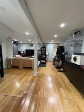 5 Jeffrey Ct in Syosset, NY - Building Photo - Building Photo