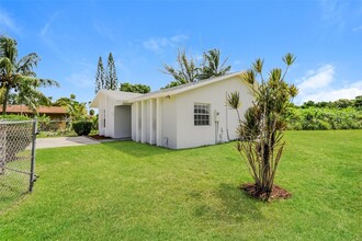 16905 SW 106th Ct in Miami, FL - Building Photo - Building Photo