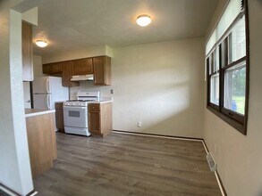 411 N Murphy Rd in Hanna City, IL - Building Photo - Building Photo