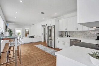 2978 SW 14th St in Miami, FL - Building Photo - Building Photo