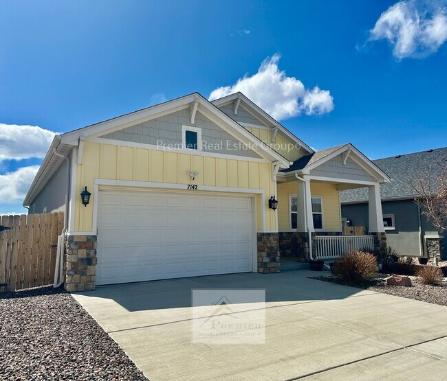 7142 Bigtooth Maple Dr in Colorado Springs, CO - Building Photo - Building Photo