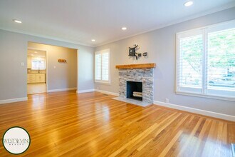 534 N Baywood Ave in San Jose, CA - Building Photo - Building Photo