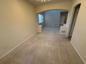8130 Lighthouse Ln in Windsor, CO - Building Photo - Building Photo