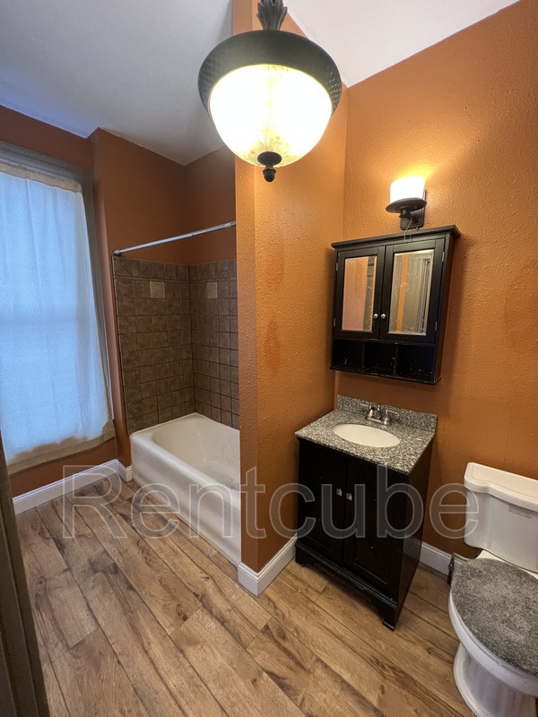 1131 Main St in Dubuque, IA - Building Photo - Building Photo