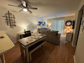 2724 S 17th St in Wilmington, NC - Building Photo