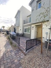 6812 Alpine White Ct in North Las Vegas, NV - Building Photo - Building Photo