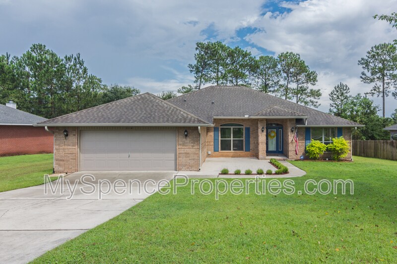 216 Raptor Dr in Crestview, FL - Building Photo