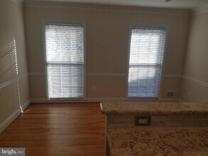 1152 Wimbledon Dr in McLean, VA - Building Photo - Building Photo