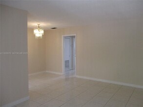 3500 Harrison St in Hollywood, FL - Building Photo - Building Photo