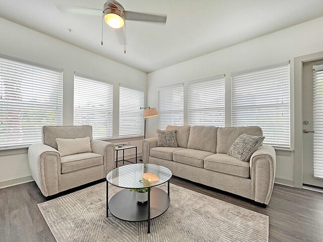 2615 N Grady Ave, Unit SI ID1504549P in Tampa, FL - Building Photo - Building Photo