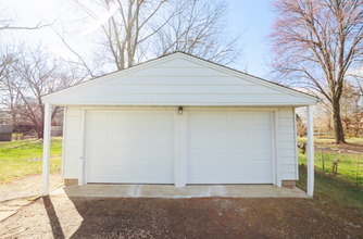 129 Rose Ln in Greenwood, IN - Building Photo - Building Photo