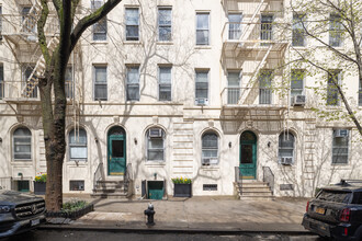 523-533 E 84th St in New York, NY - Building Photo - Building Photo