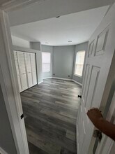 3320 W Polk St, Unit 3320 w Polk in Chicago, IL - Building Photo - Building Photo