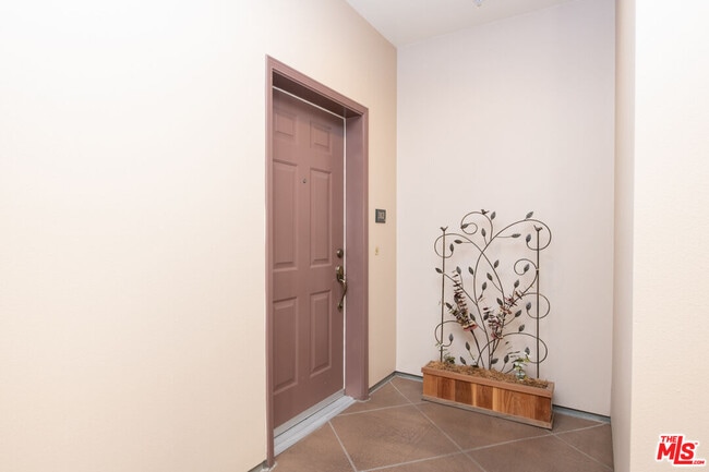 13080 Pacific Promenade in Los Angeles, CA - Building Photo - Building Photo