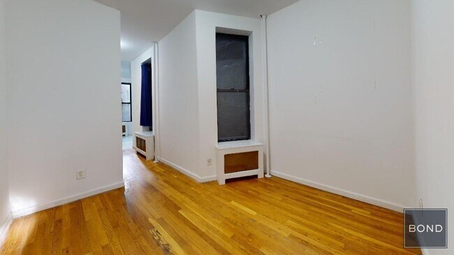 218 E 85th St in New York, NY - Building Photo - Building Photo