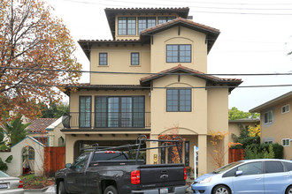 436 Laurel St in San Carlos, CA - Building Photo - Building Photo