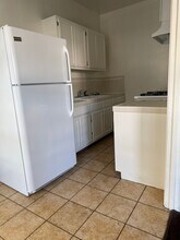 2025 Cheremoya Ave in Los Angeles, CA - Building Photo - Building Photo