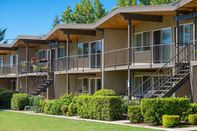 Rainier Gardens Aparments