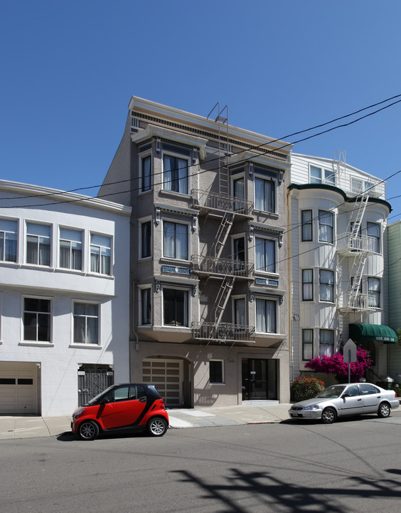 1560 Green St in San Francisco, CA - Building Photo