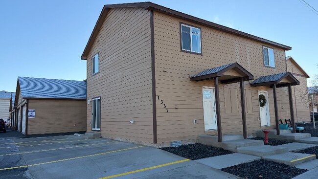 1323 S Monroe St, Unit G in Moses Lake, WA - Foto de edificio - Building Photo