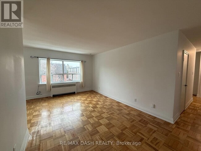 69 Old Mill Terrace in Toronto, ON - Building Photo - Building Photo