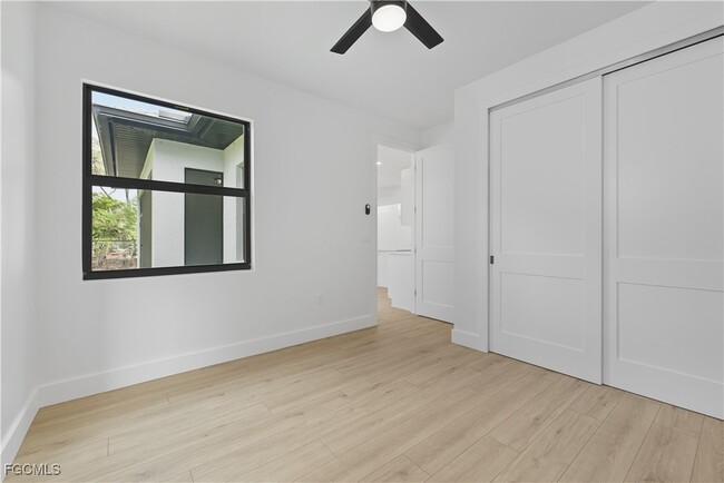 2561 Wilson Blvd N in Naples, FL - Building Photo - Building Photo