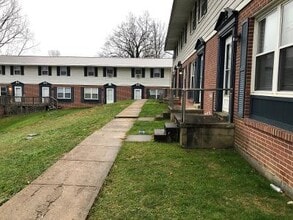 13 Rolling Meadows in Elkview, WV - Building Photo - Building Photo