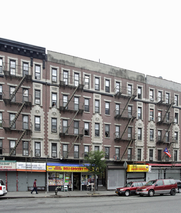 786 E 152nd St in Bronx, NY - Foto de edificio