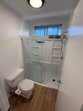 1218 McClellan Dr in Los Angeles, CA - Building Photo - Building Photo