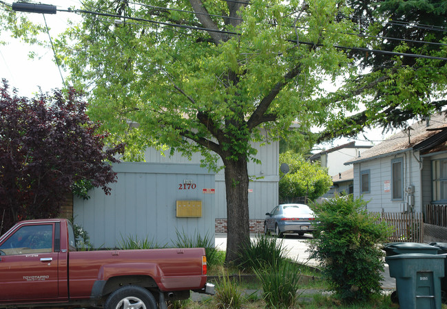 2170 California St in Concord, CA - Building Photo - Building Photo