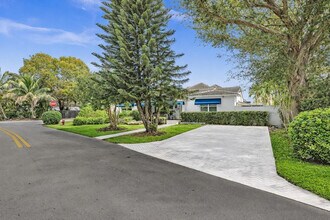 746 NE 16th Terrace in Fort Lauderdale, FL - Building Photo - Building Photo