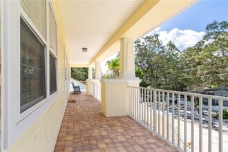536 Ontario Ave in Palm Harbor, FL - Foto de edificio - Building Photo