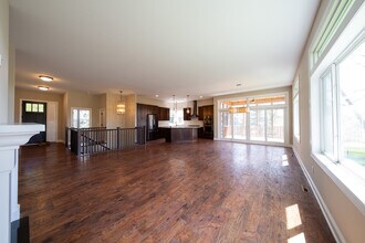 9352 Wilderness Cove in Eden Prairie, MN - Building Photo - Building Photo
