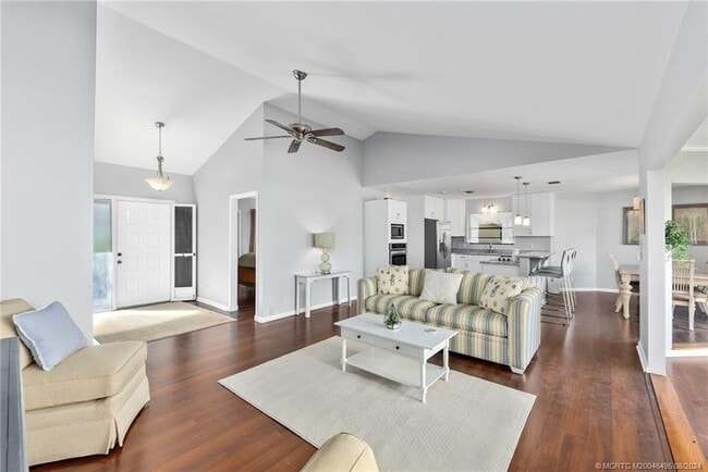 property at 2108 NW Greenbriar Ln