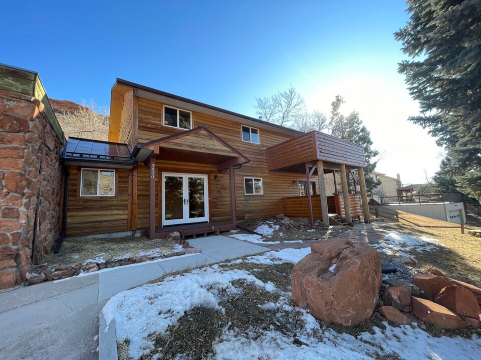 3800 Soderburg Dr in Fort Collins, CO - Building Photo