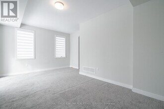 18 Folcroft St in Brampton, ON - Building Photo - Building Photo