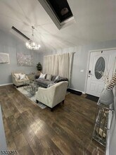5 Wagon Wheel Rd in Highland Lakes, NJ - Building Photo - Building Photo