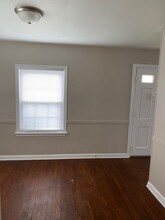 363 N Roosevelt Ave in Columbus, OH - Building Photo - Building Photo