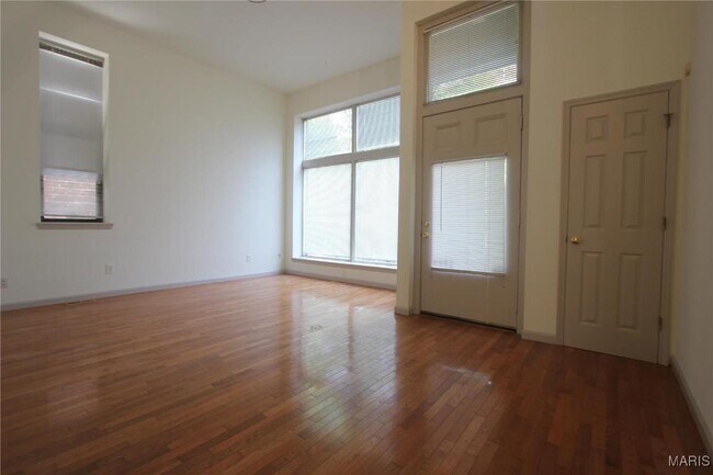 3904 Shenandoah Ave in St. Louis, MO - Building Photo - Building Photo