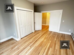 1284 Commonwealth Ave in Boston, MA - Building Photo - Building Photo
