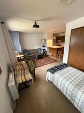 1302 Mound St in Madison, WI - Building Photo - Building Photo