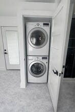 1409 Westmoor Dr in Austin, TX - Building Photo - Building Photo