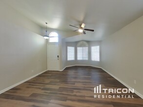 9131 E Fairfield St in Mesa, AZ - Building Photo - Building Photo