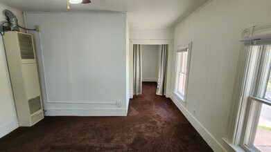 321 9th St N-Unit -323 in La crosse, WI - Building Photo - Building Photo