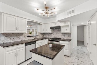 4616 Bonnell Ave in Fort Worth, TX - Building Photo - Building Photo