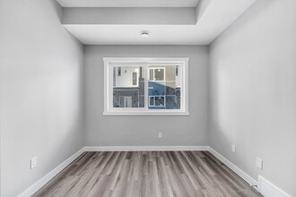 620 Red Sky Way NE in Calgary, AB - Building Photo - Building Photo